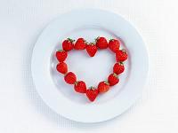 Heart%2BShaped%2BMade%2BOf%2BStrawberries