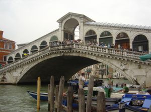 rialto bridge grand canal venice italy
