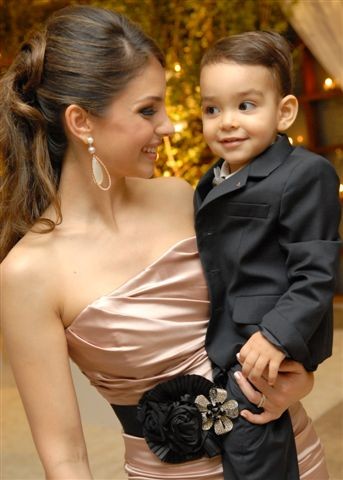 kaka's family (Caroline and Luca )